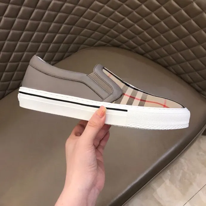 ◾️▫️B’s new spring and summer product, men’s classic low-top sneakers, are reinterpreted with Vintage retro plaid cotton and suede materials, and are decorated with a new brand logo. First-layer cowhide lining, embossed Burberry logo on the heel, and original TPU outsole!  P340 Yuan Size: 38-45